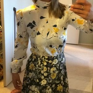 Woman’s dressy top S/M